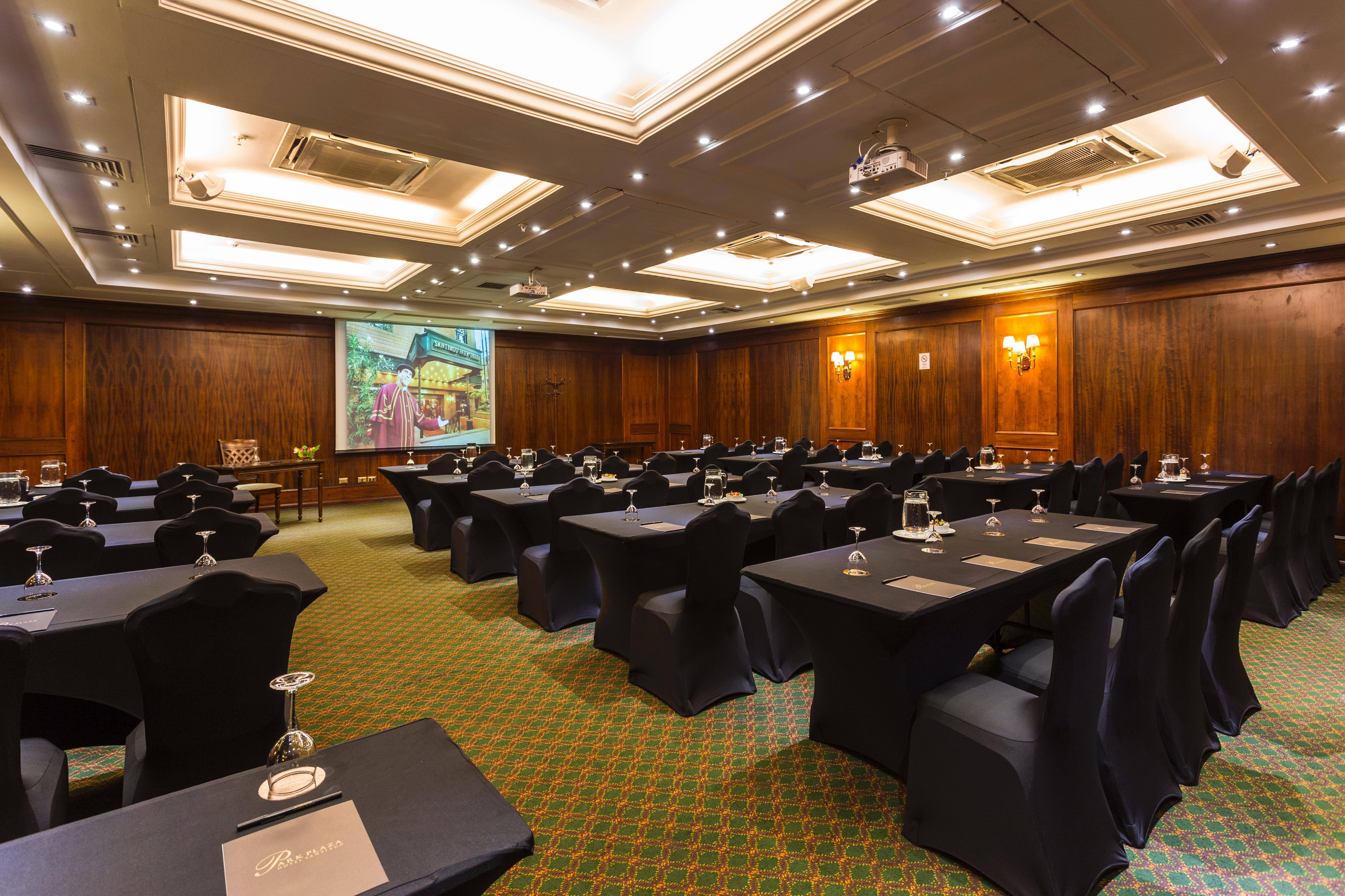 Park Plaza Santiago Hotel Bagian luar foto