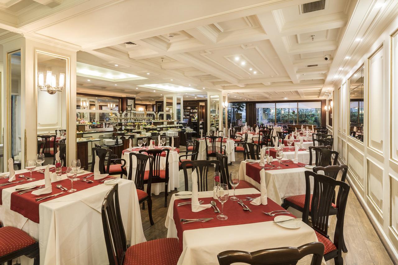 Park Plaza Santiago Hotel Bagian luar foto