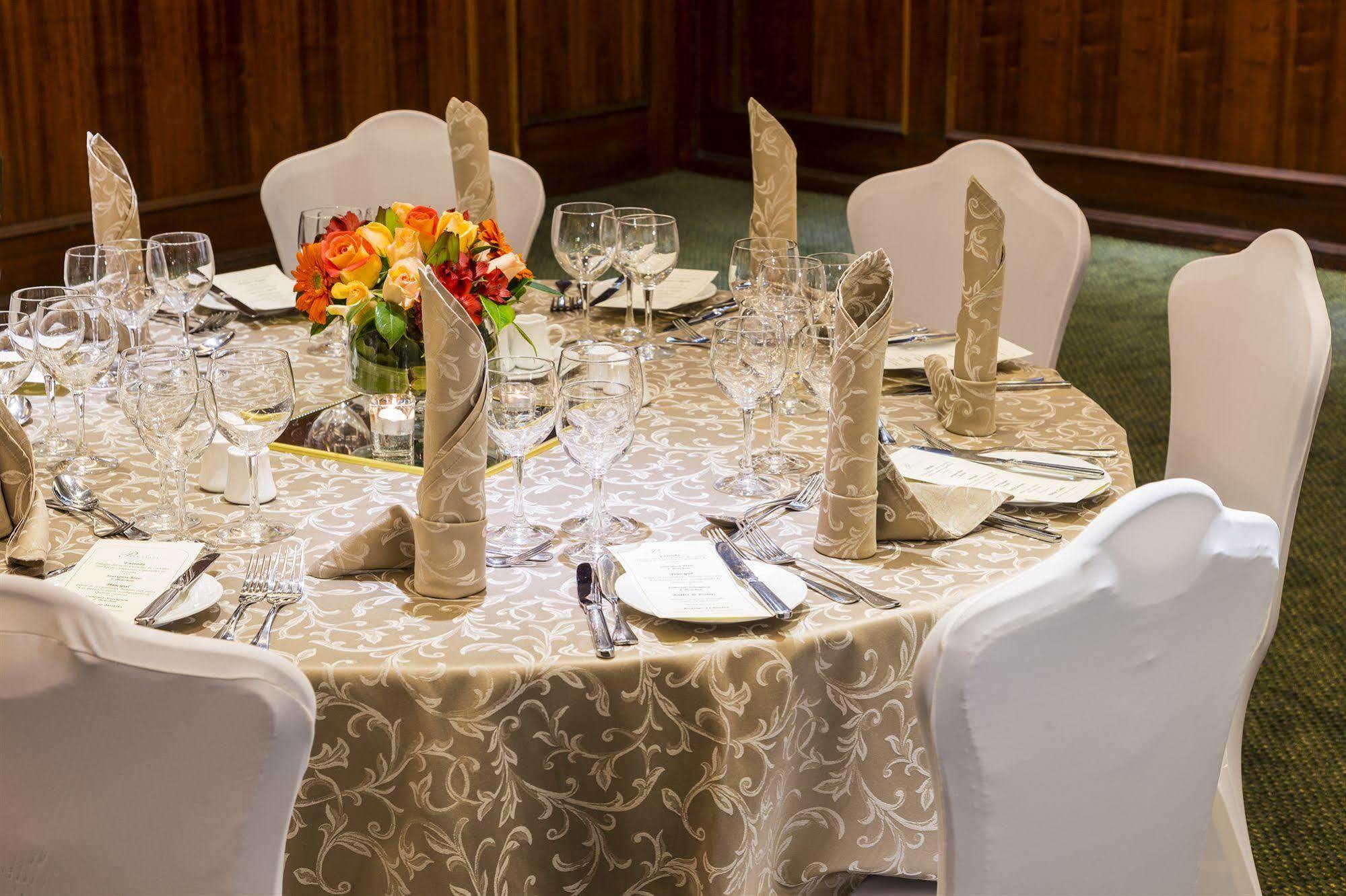 Park Plaza Santiago Hotel Bagian luar foto